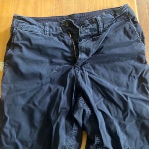 American eagle 30 regular men’s short navy blue